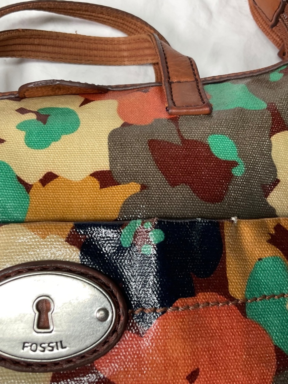 Fossil Key-Per Floral Coated Canvas Crossbodty - Picture 7 of 9